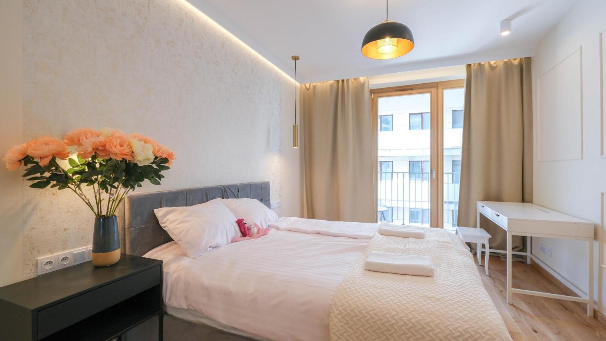 Luxury Apartment Free Parking Wawel Castle 2 Minutes Cracóvia Exterior foto